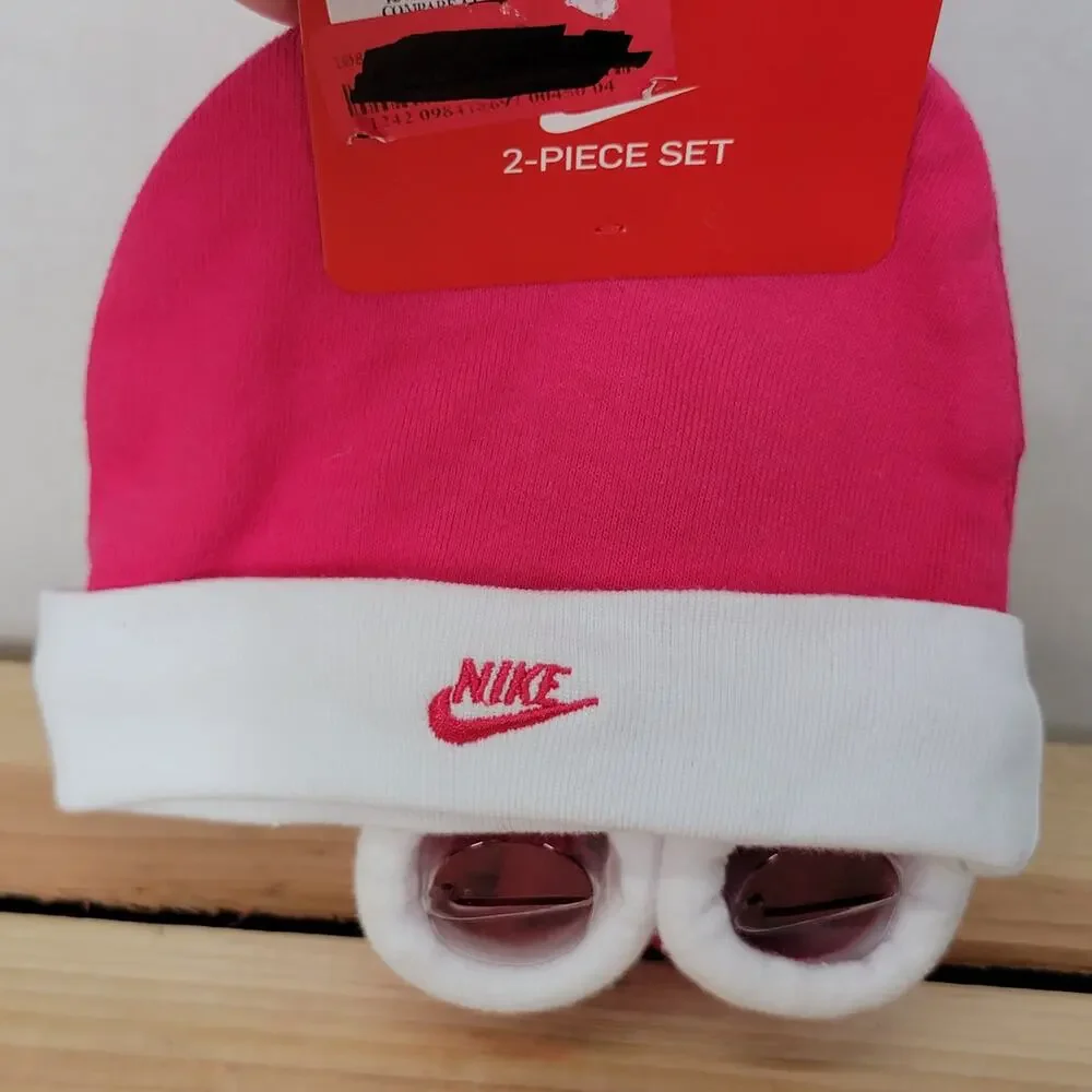 2 Pc Nike Infant Beanie and Booties Set - Size Newborn (0-6 mo) NWT